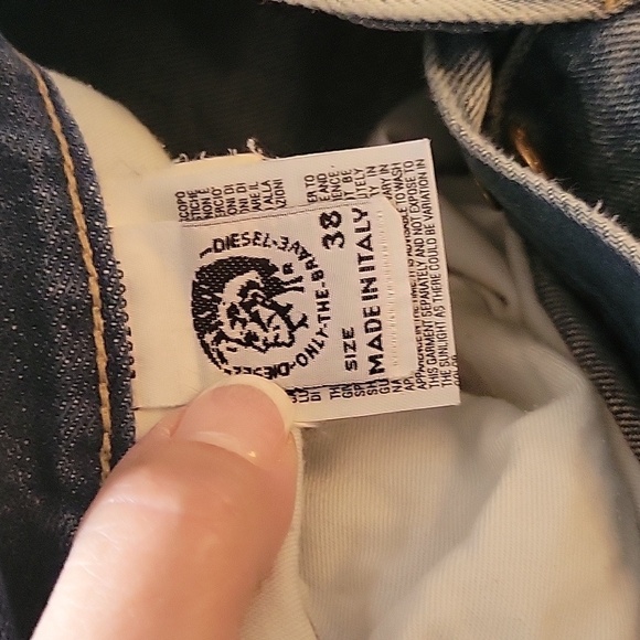 VINTAGE DIESEL BUTTON-FLY GARAGE WASH JEANS - Picture 12 of 14